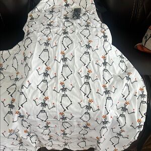 Nordstrom White Skeleton Print apron